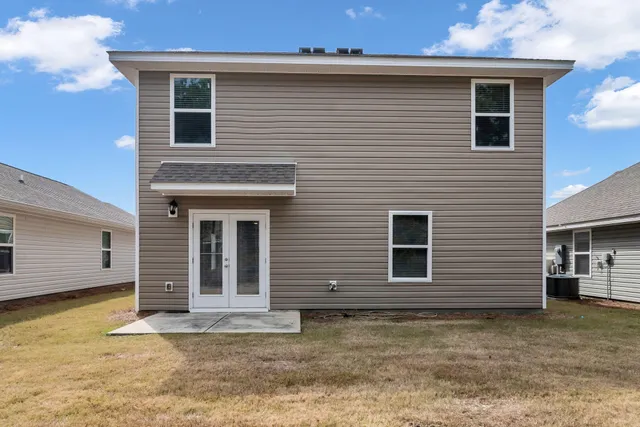 $2,750 | 585 Earl Godwin Road, Freeport, FL 32439