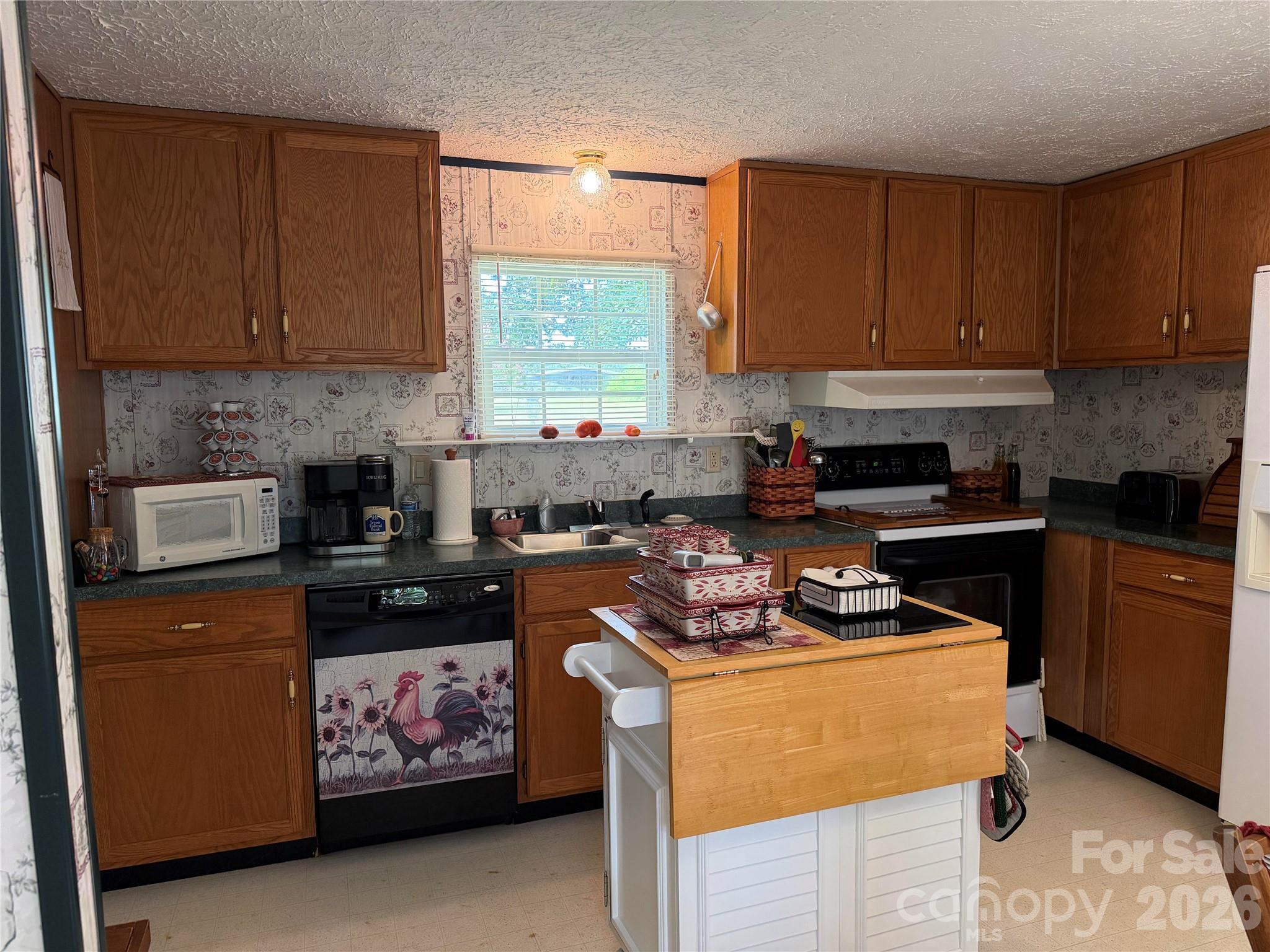 556 Gilbert Road Columbus, NC 28722 - Photo 11 of 15