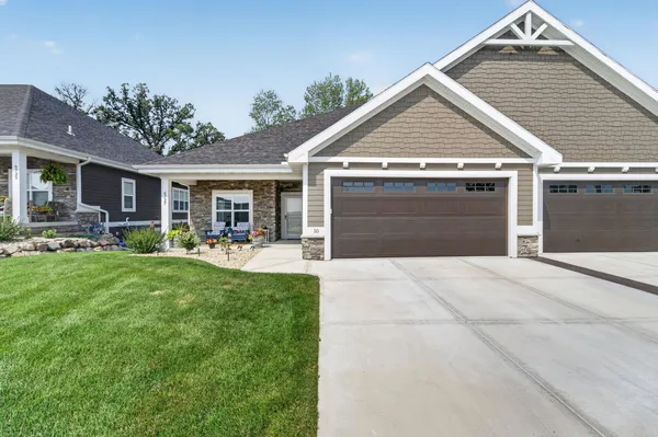 $679,900 | 6727 Bellflower Pointe Drive, DeForest, WI 53532