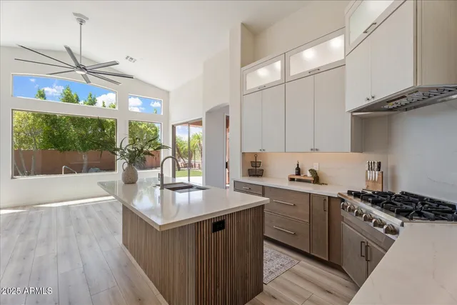 $730,000 | 6334 East Viewmont Drive, Unit 9, Mesa, AZ 85215