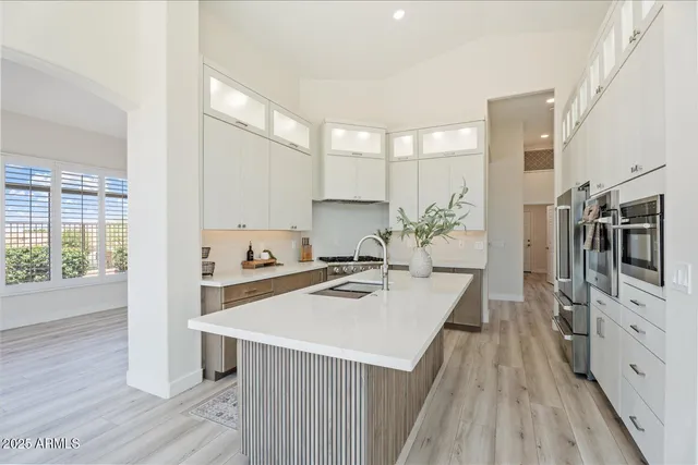 $730,000 | 6334 East Viewmont Drive, Unit 9, Mesa, AZ 85215