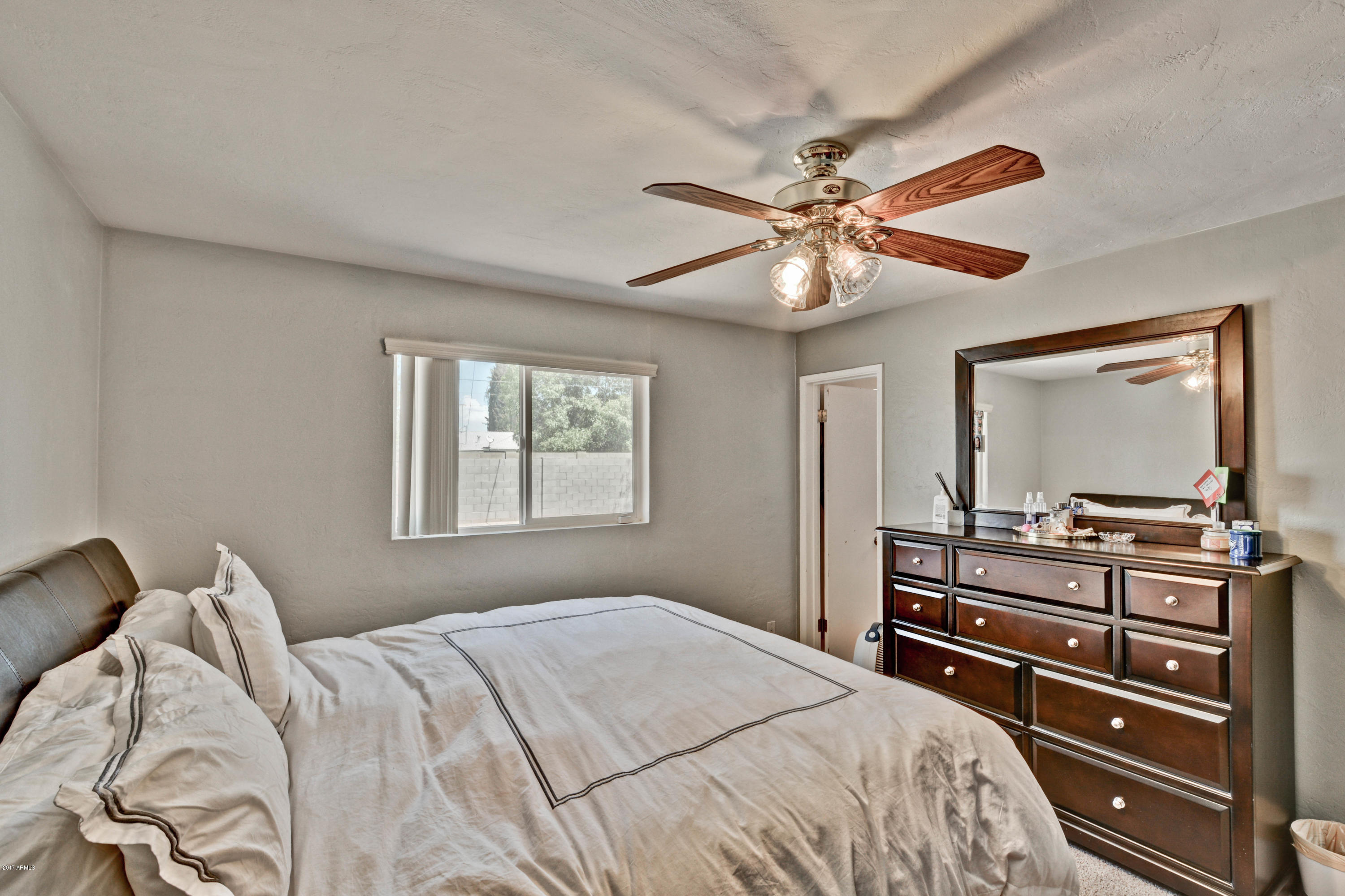 806 West Elna Rae Street Tempe, AZ 85281 - Photo 12 of 30 Elna Rae (19)