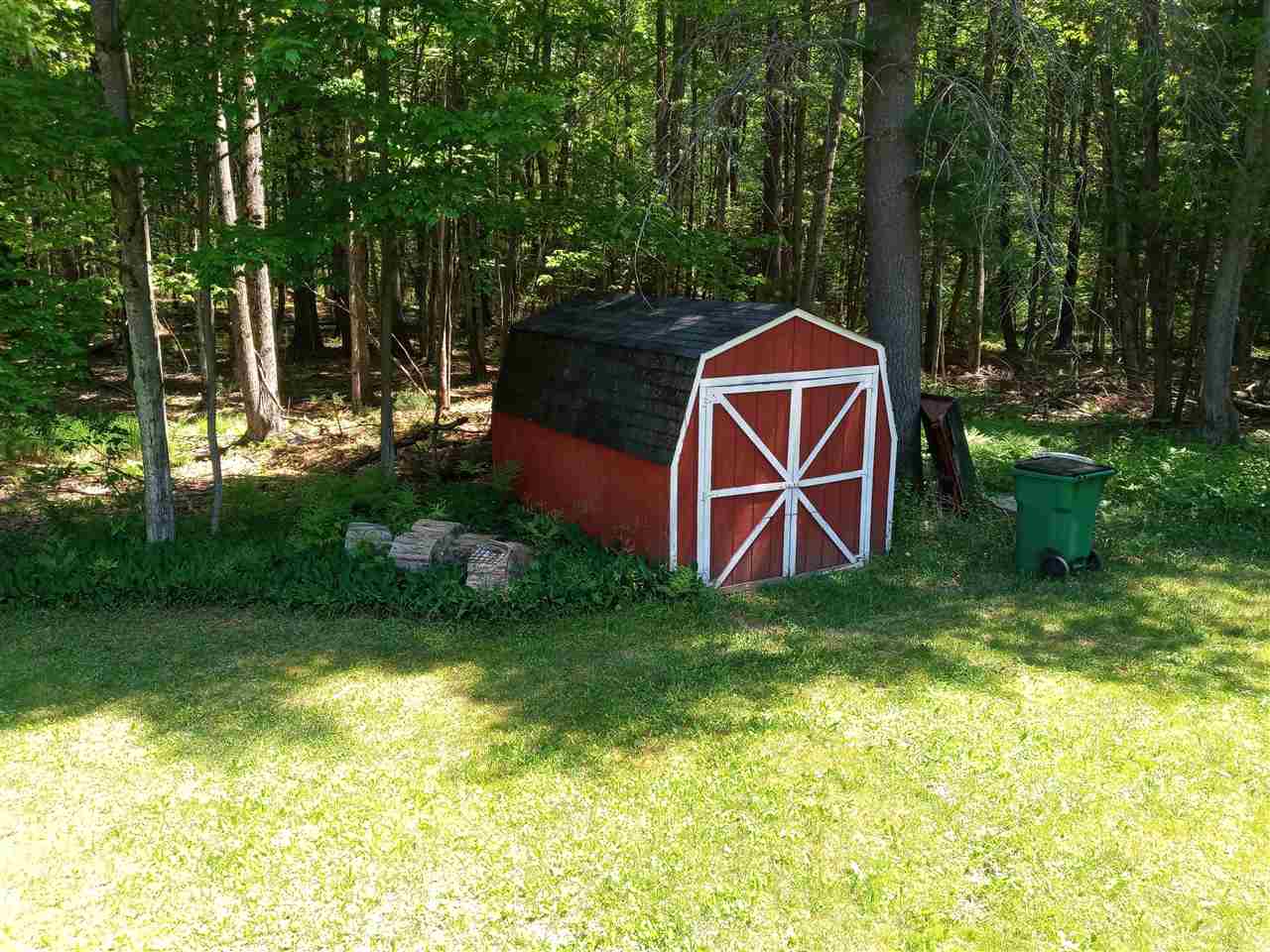 728 Wilderness Road Alger, MI 48610 - Photo 14 of 15 1888318-13.JPG