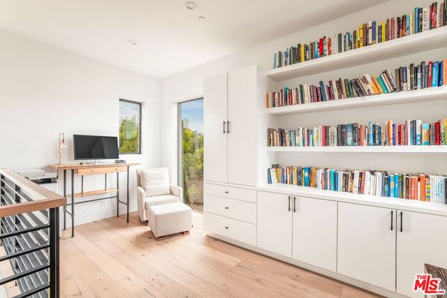 $3,275,000 | 3557 Ashwood Avenue, Los Angeles, CA 90066