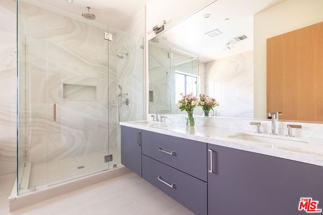 $3,275,000 | 3557 Ashwood Avenue, Los Angeles, CA 90066