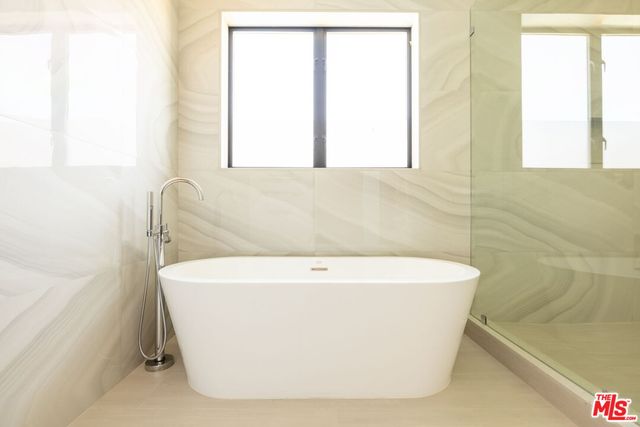 $3,275,000 | 3557 Ashwood Avenue, Los Angeles, CA 90066