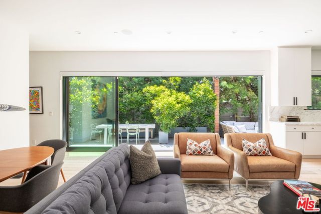 $3,275,000 | 3557 Ashwood Avenue, Los Angeles, CA 90066