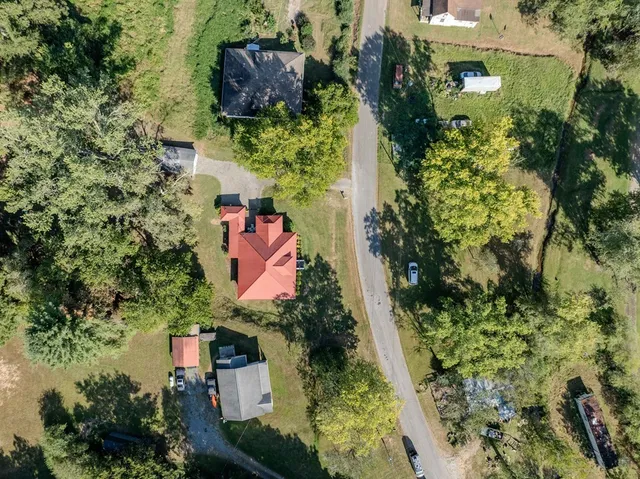 $269,000 | 195 Isabella Avenue, Copperhill, TN 37317