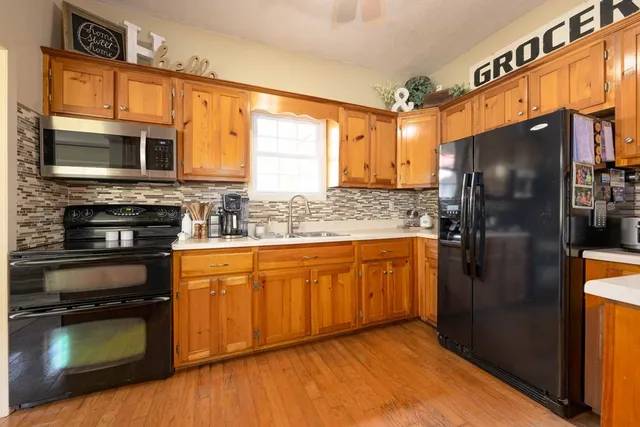 $269,000 | 195 Isabella Avenue, Copperhill, TN 37317