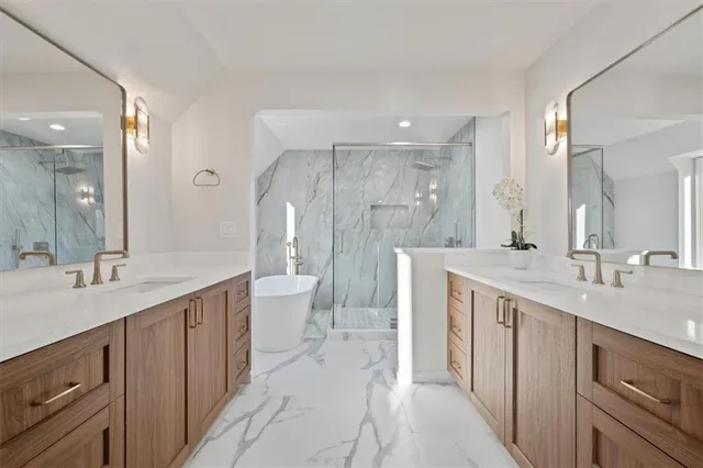 $875,000 | 3680 West 194th Street, Stilwell, KS 66085