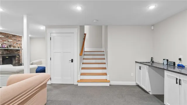 $10,000 | 3 Doris Terrace, Newport, RI 02840