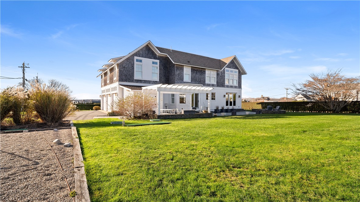 3 Doris Terrace Newport, RI 02840 - Photo 8 of 50