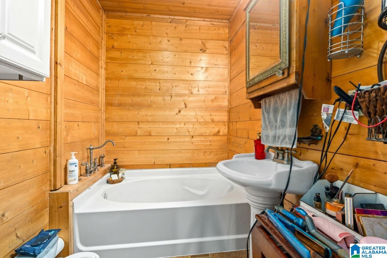 1664 Louina Road Roanoke, AL 36274 - Photo 14 of 25 Gallery Image 14