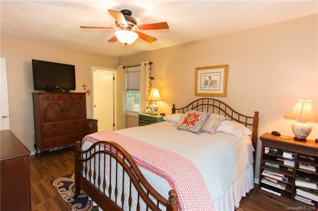 22 St Andrews Road Arden, NC 28704 - Photo 12 of 24 Gallery Image 12