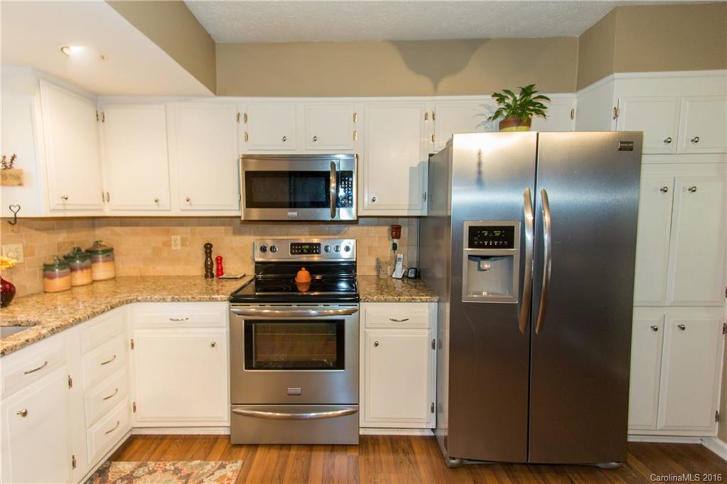 22 St Andrews Road Arden, NC 28704 - Photo 10 of 24 Gallery Image 10