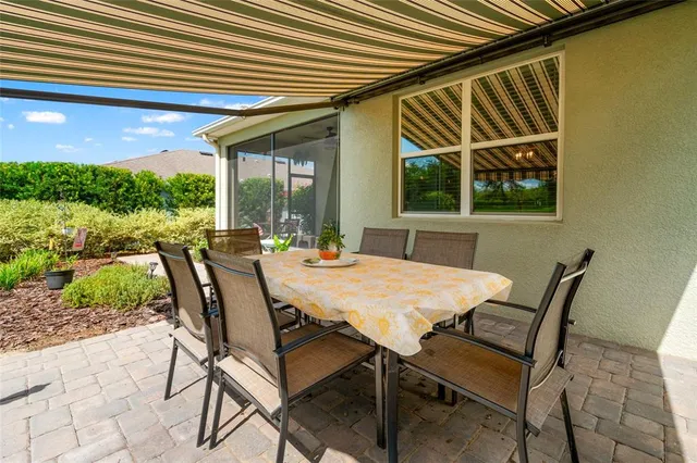 a view of a garden with a fountain