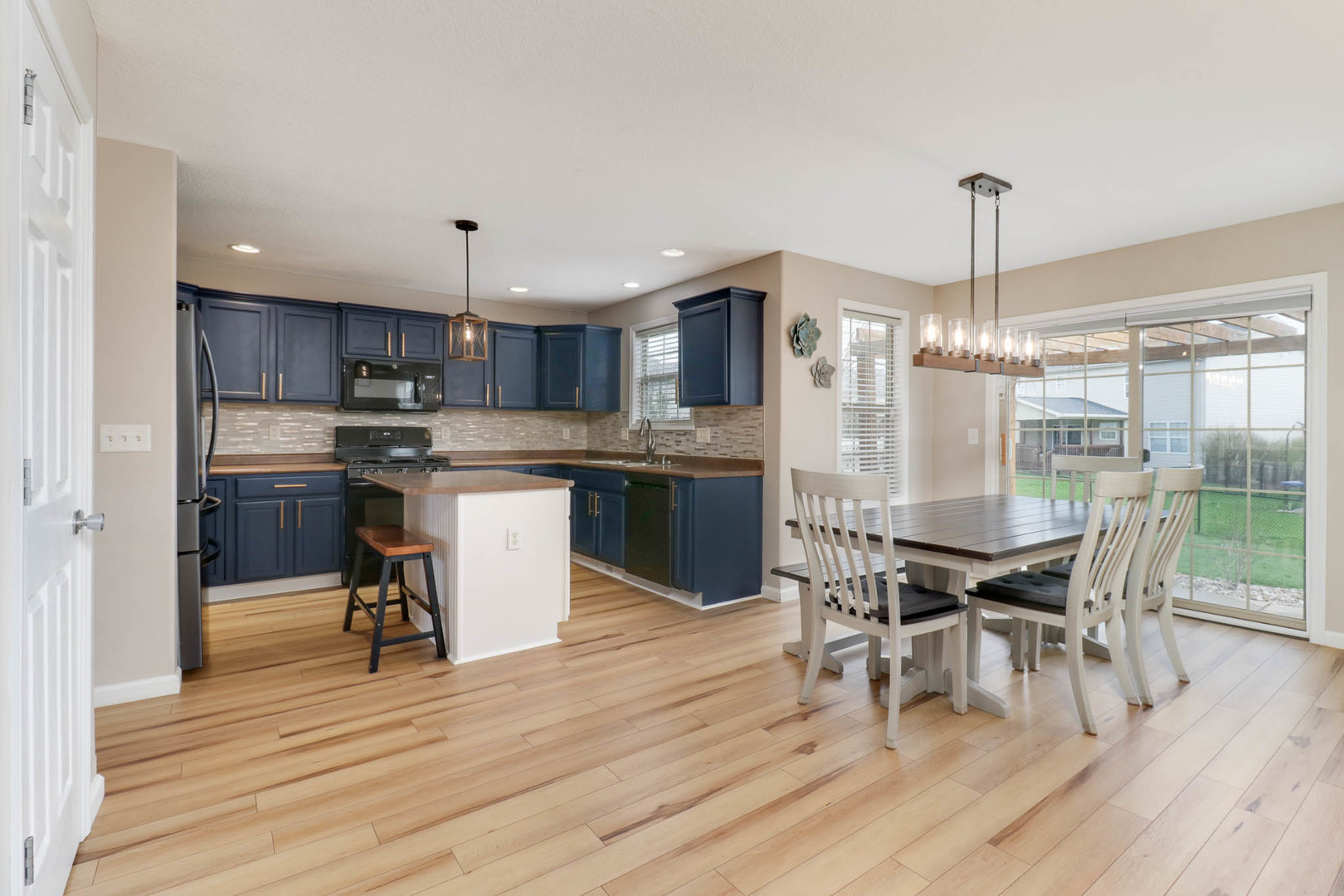 1508 Biltmore Court Normal, IL 61761 - Photo 11 of 57