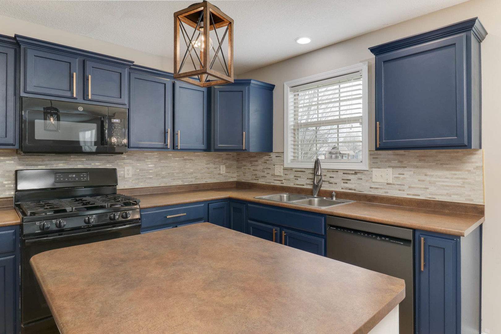 1508 Biltmore Court Normal, IL 61761 - Photo 14 of 57