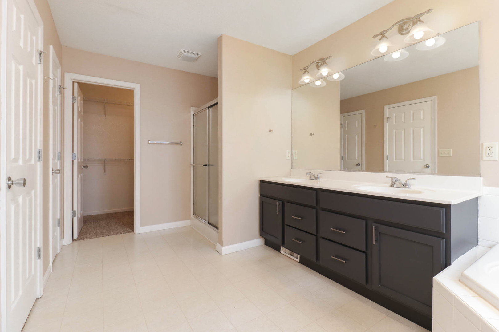 1508 Biltmore Court Normal, IL 61761 - Photo 27 of 57