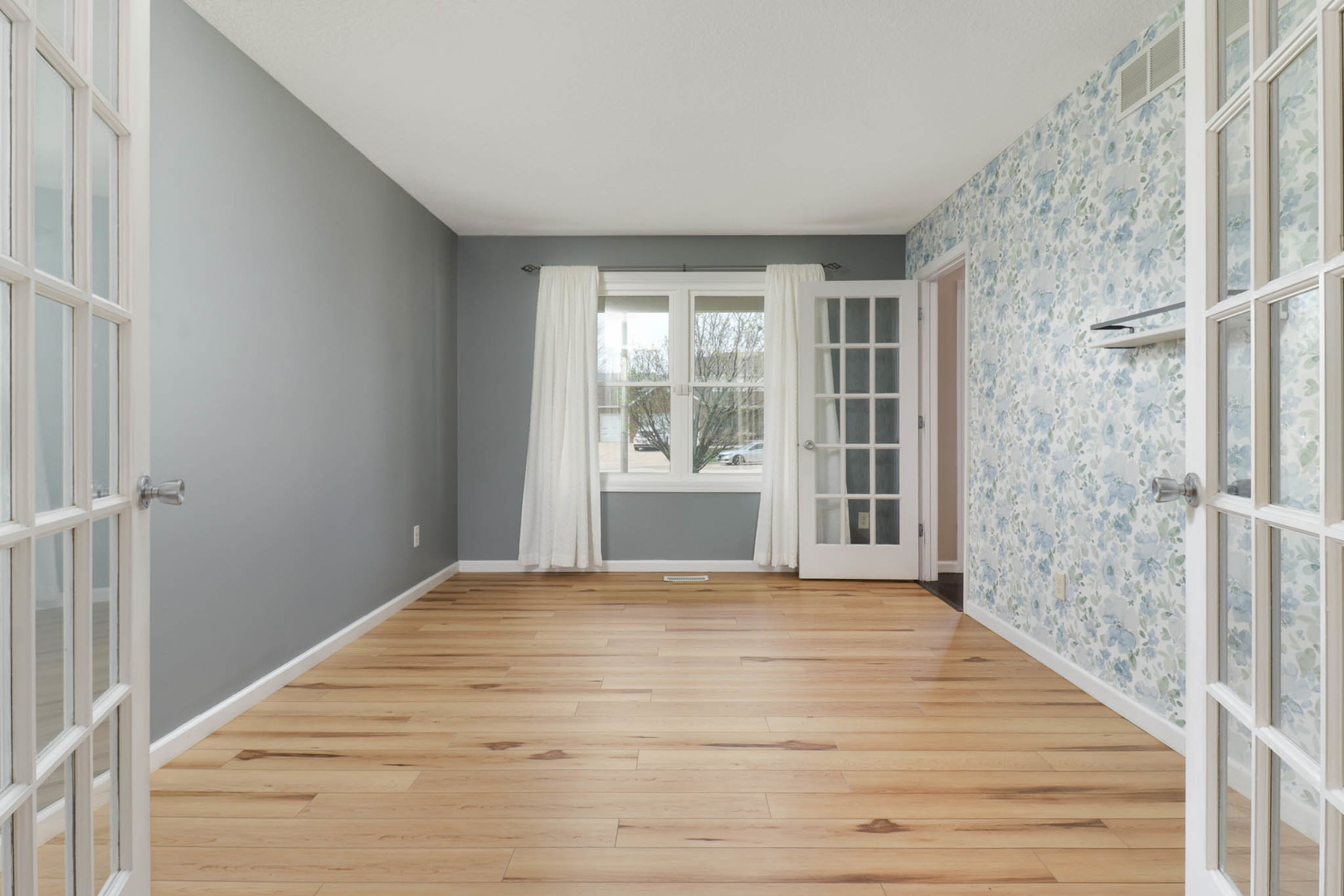 1508 Biltmore Court Normal, IL 61761 - Photo 6 of 57