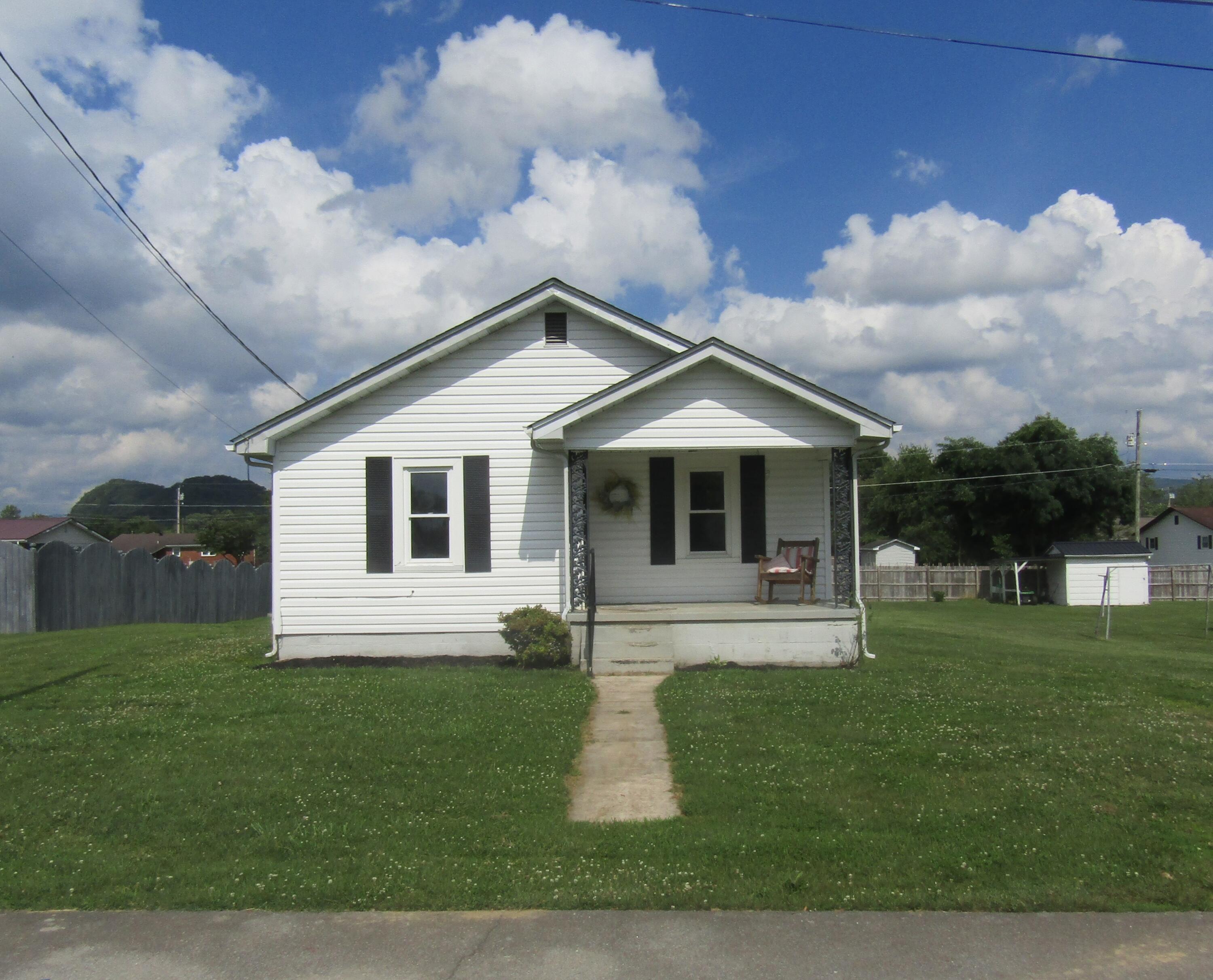 124 Rufus Taylor Road Elizabethton, TN 37643 - Photo 1 of 22 IMG_2948