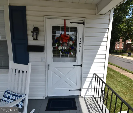 $283,000 | 301 Conover Street, Burlington, NJ 08016