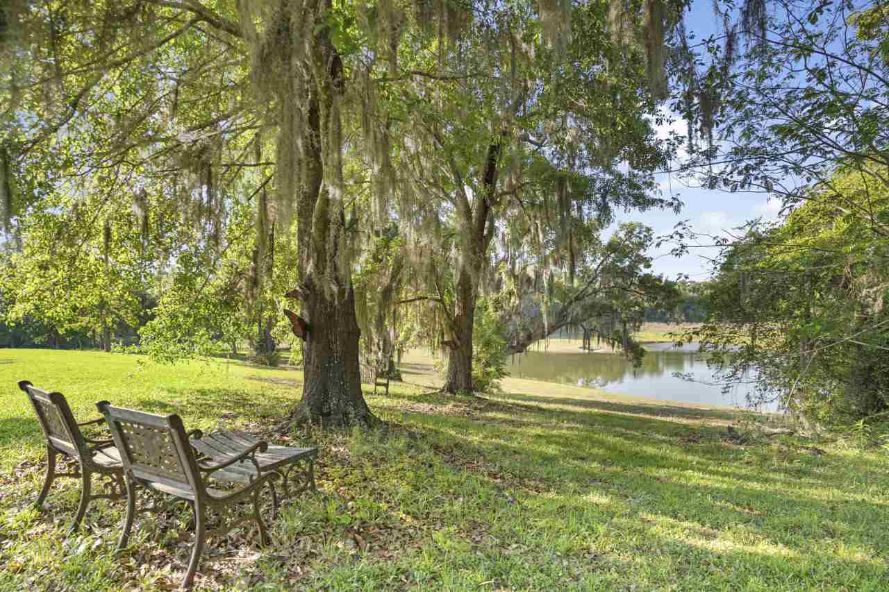 3301 Aqua Ridge Way Tallahassee, FL 32309 - Photo 4 of 36 Gallery Image 4