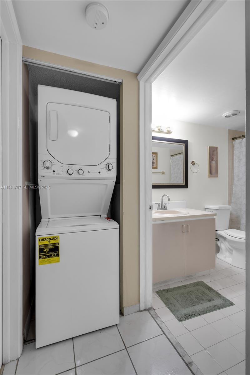 8050 Northwest 8th Street, Unit 305 Miami, FL 33126 - Photo 7 of 25