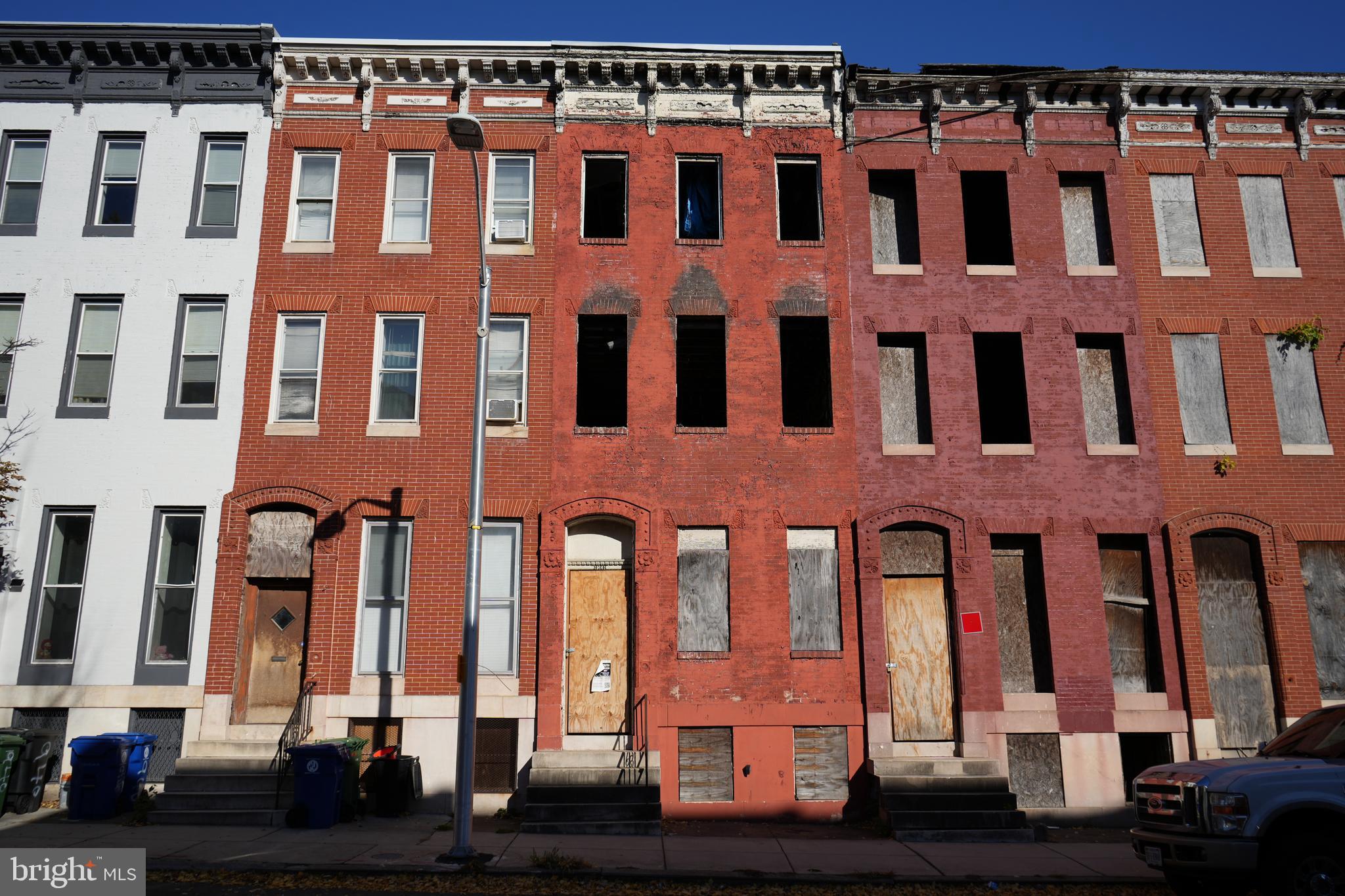934 Harlem Avenue Baltimore, MD 21217 - Photo 1 of 28 front view of a building