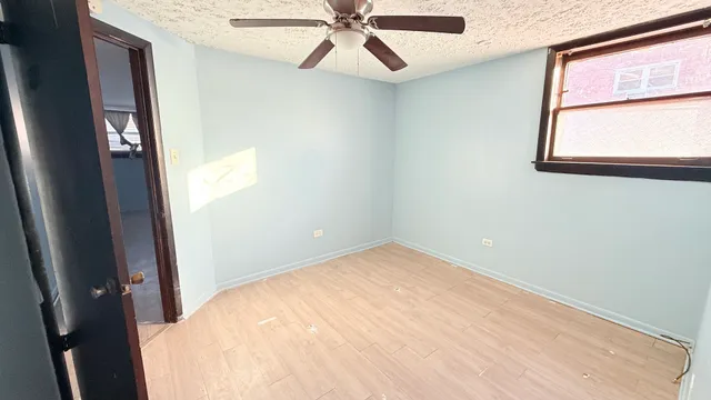 $1,250 | 15020 Woodlawn Avenue, Unit GARDEN, Dolton, IL 60419