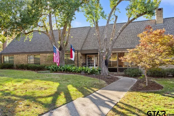 $695,000 | 6109 Quail Creek Drive, Tyler, TX 75703