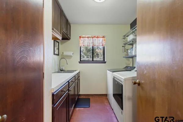 $695,000 | 6109 Quail Creek Drive, Tyler, TX 75703