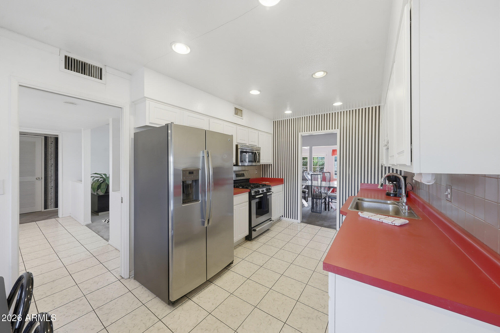 13809 North Blue Ridge Drive Sun City, AZ 85351 - Photo 20 of 48 Kitchen