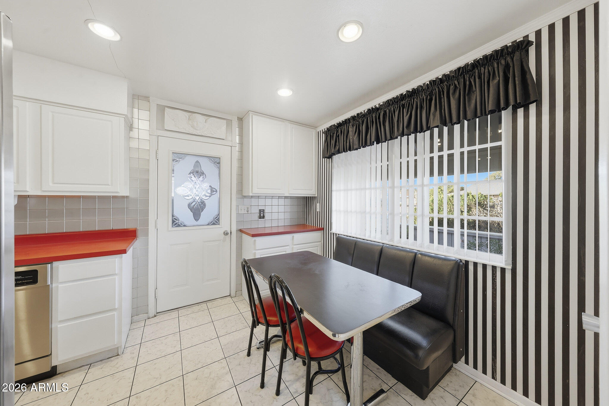 13809 North Blue Ridge Drive Sun City, AZ 85351 - Photo 22 of 48 Eat-in Kitchen