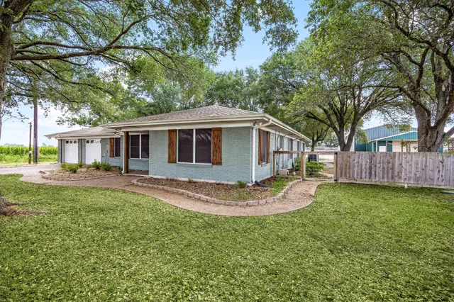 $550,000 | 9392 FM 1458 Road, Sealy, TX 77474