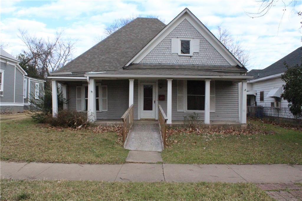 1109 West Main Street Denison, TX 75020 - Photo 1 of 1