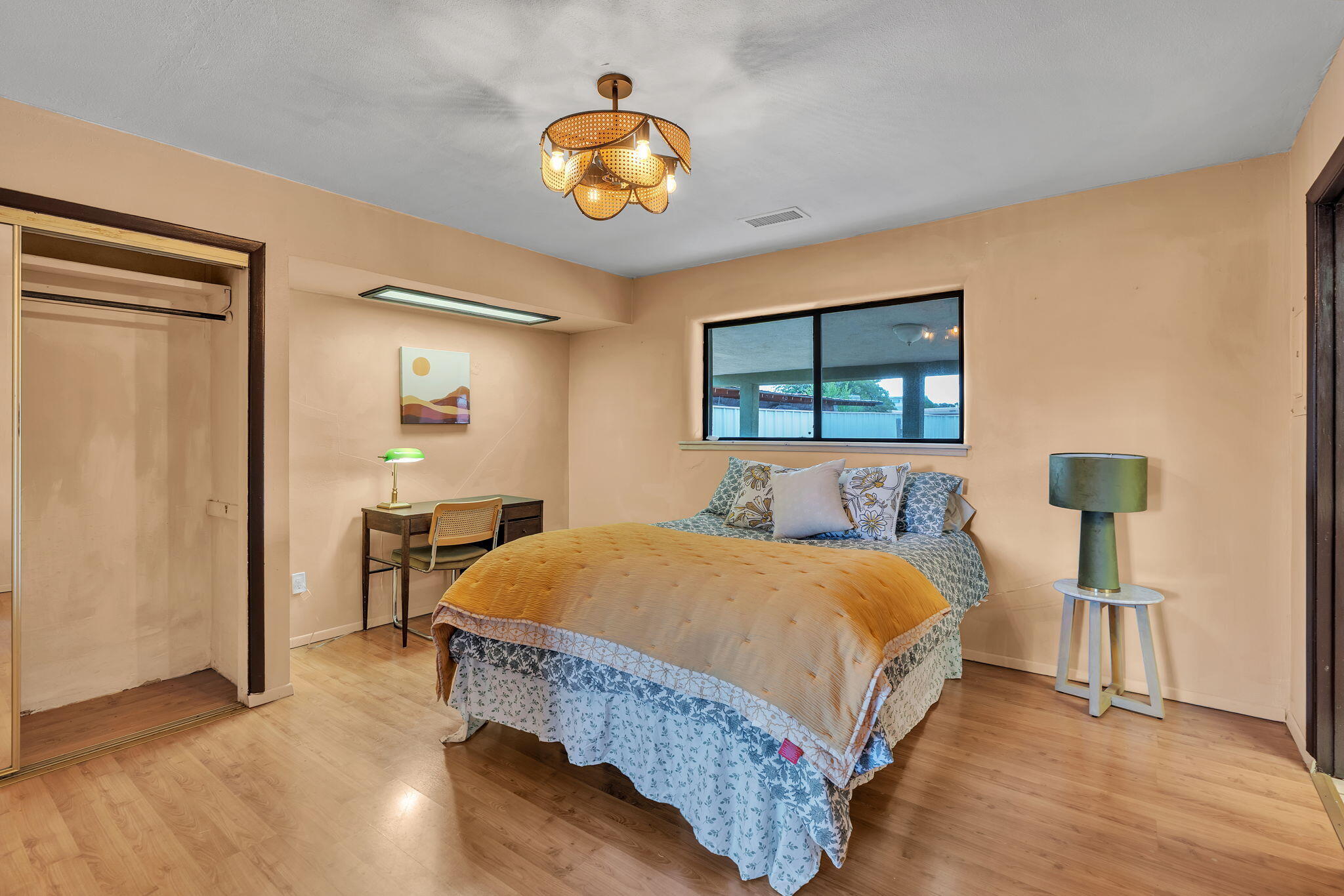 2707 Floral Road Northwest Albuquerque, NM 87104 - Photo 16 of 52 Gallery Image 16