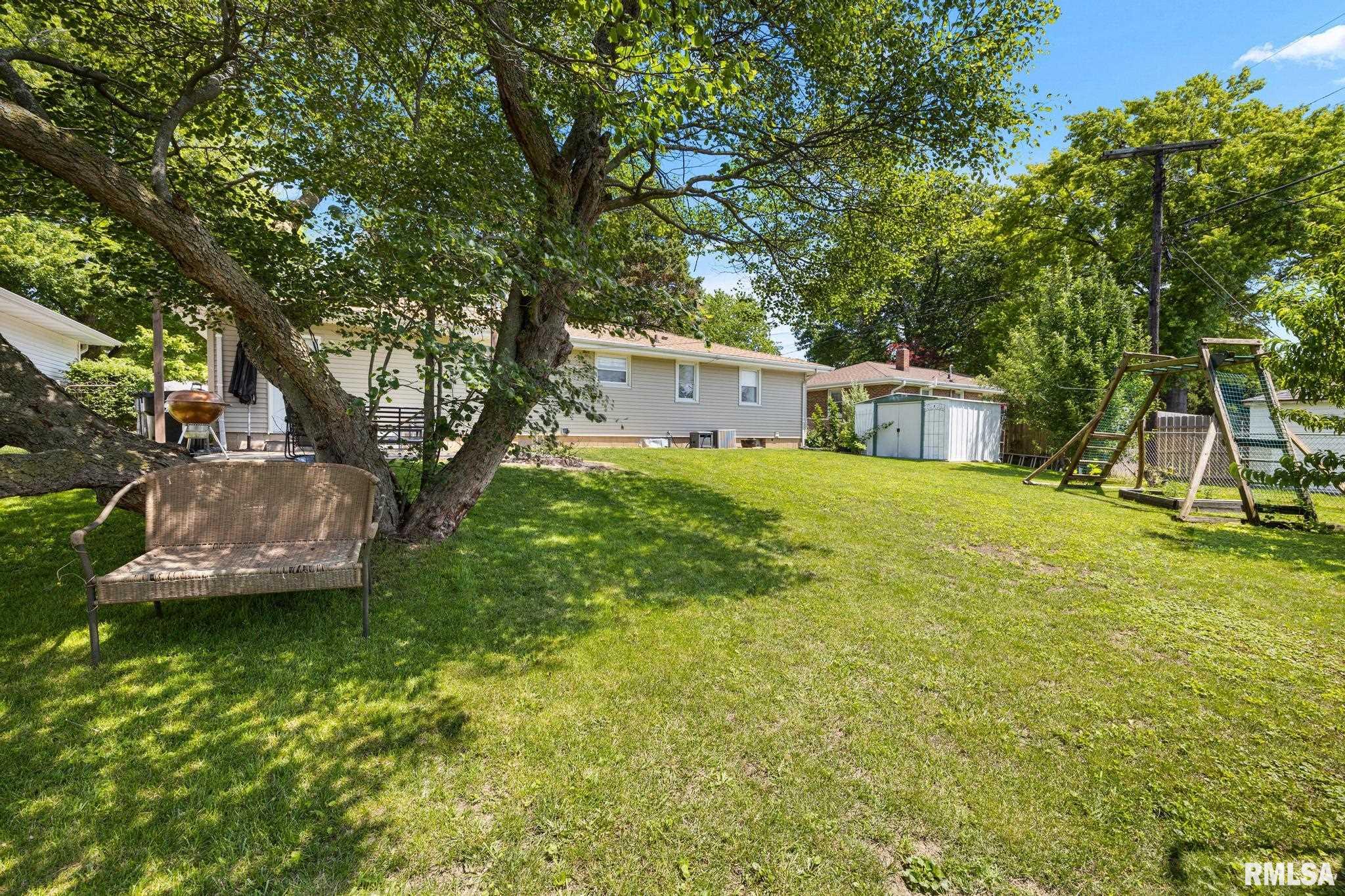 202 Devonshire Road Washington, IL 61571 - Photo 32 of 33