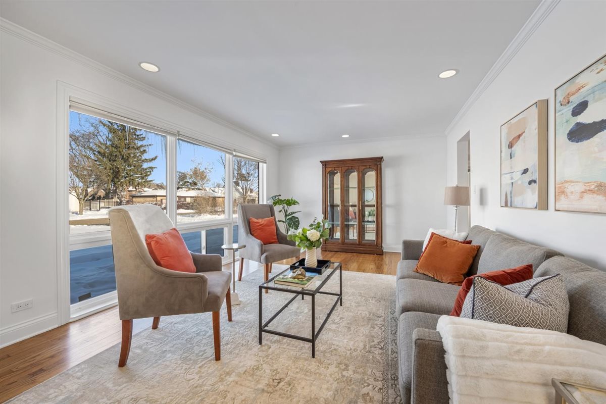 1821 George Court Glenview, IL 60025 - Photo 4 of 24 a living room with furniture and a large window