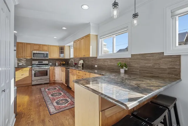 $599,000 | 1821 George Court, Glenview, IL 60025