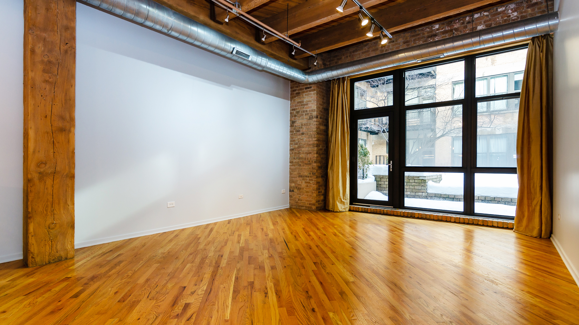 1040 West Adams Street, Unit 221 Chicago, IL 60607 - Photo 2 of 19