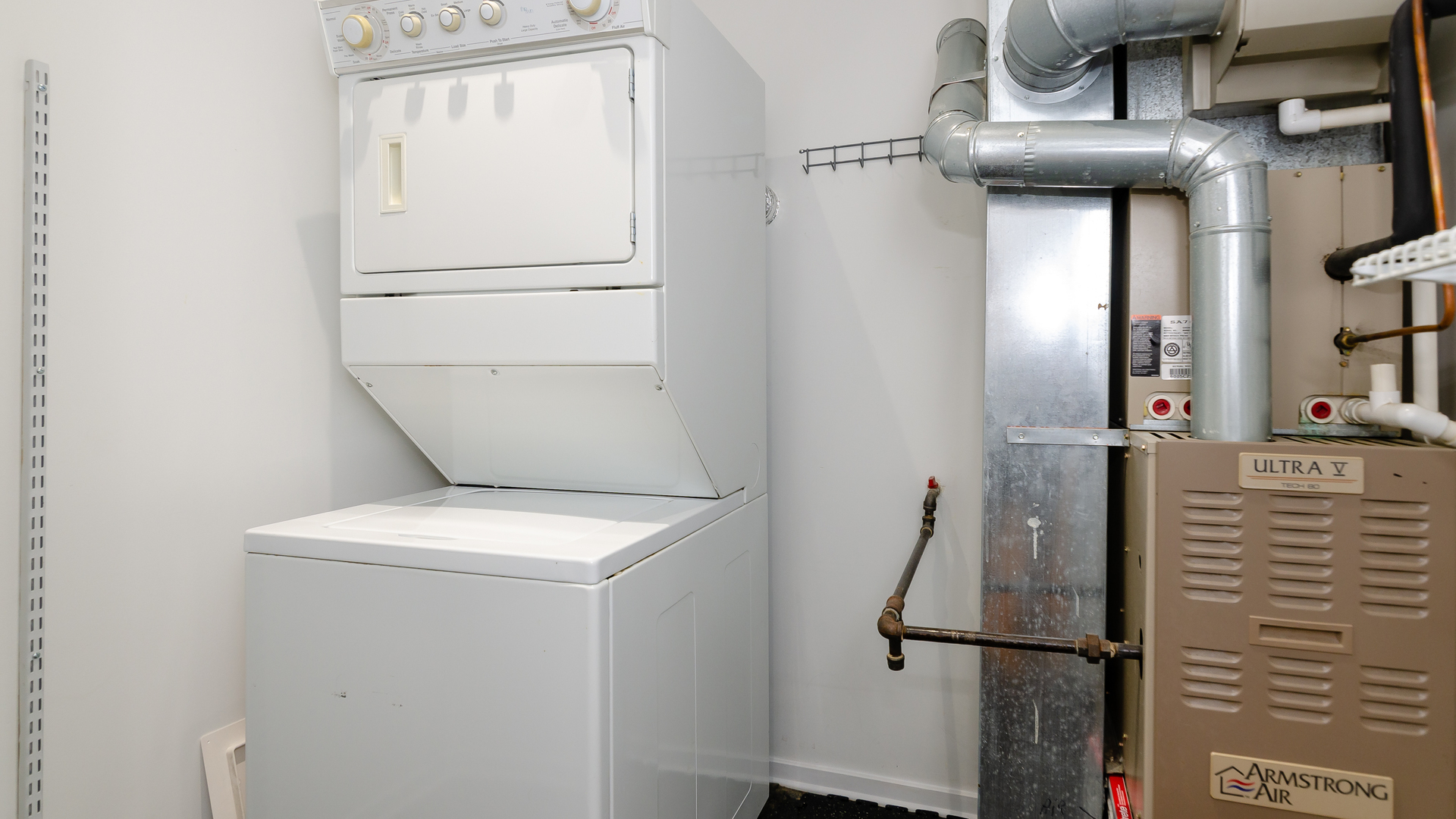 1040 West Adams Street, Unit 221 Chicago, IL 60607 - Photo 14 of 19