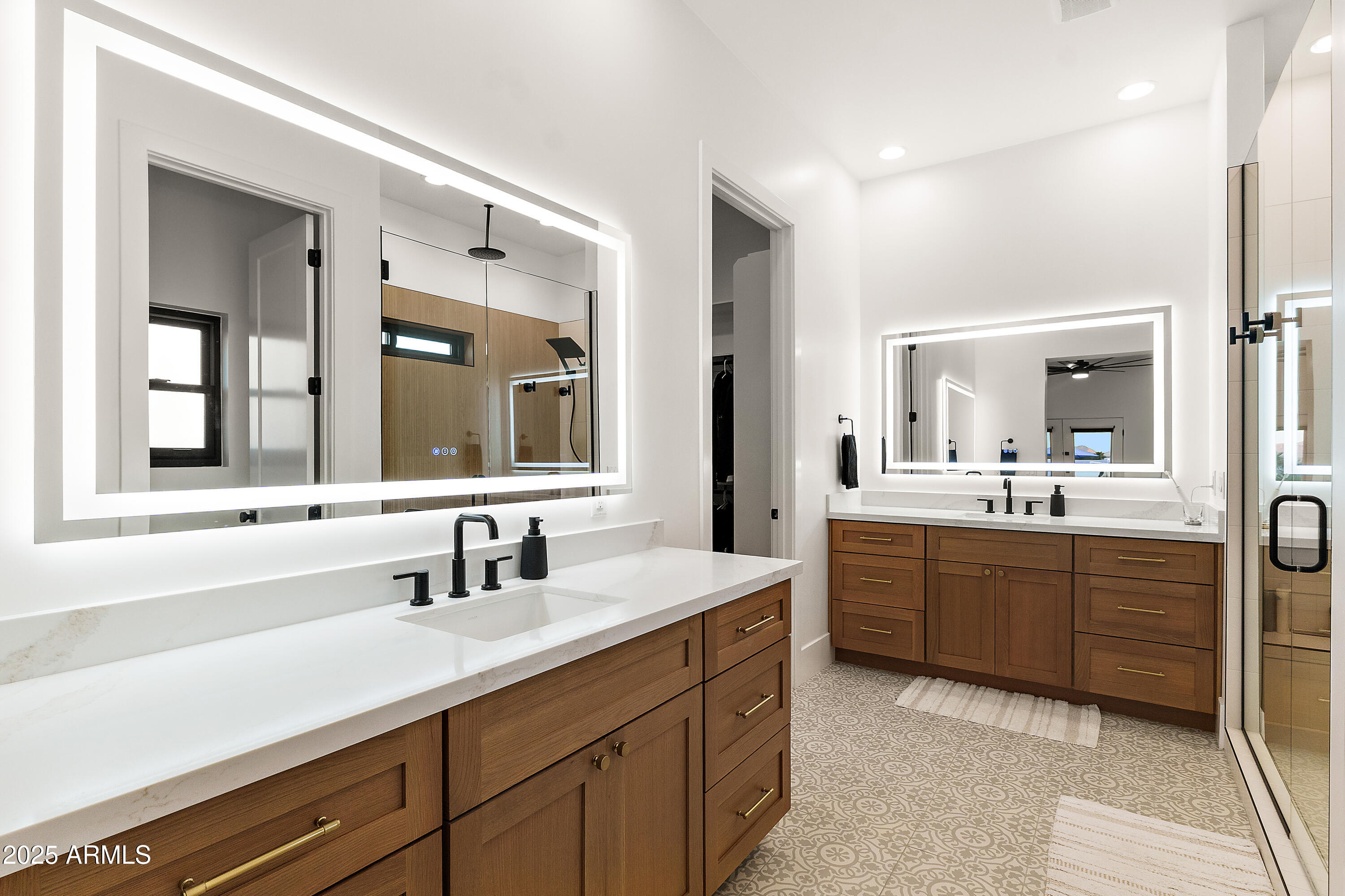 608 West Restin Road Phoenix, AZ 85086 - Photo 21 of 53 Primary Bath