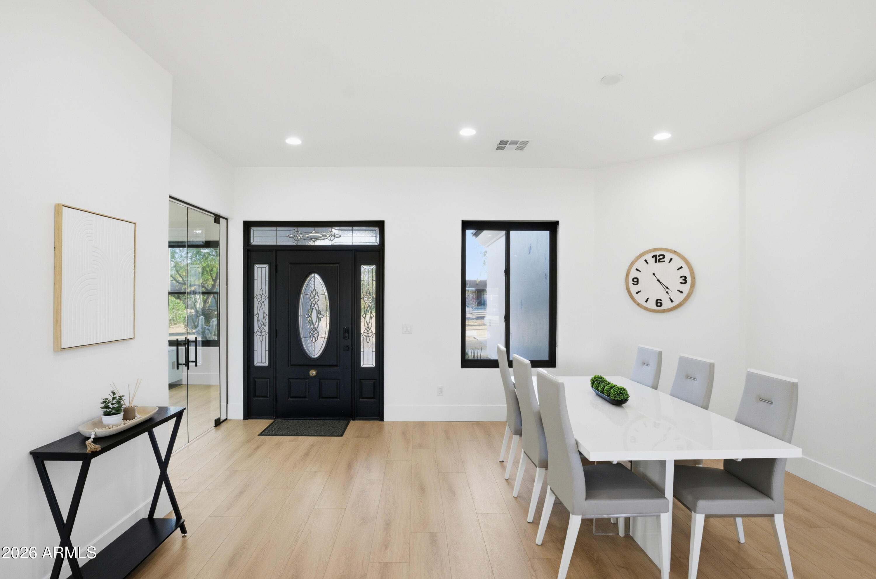 608 West Restin Road Phoenix, AZ 85086 - Photo 4 of 53 Entry