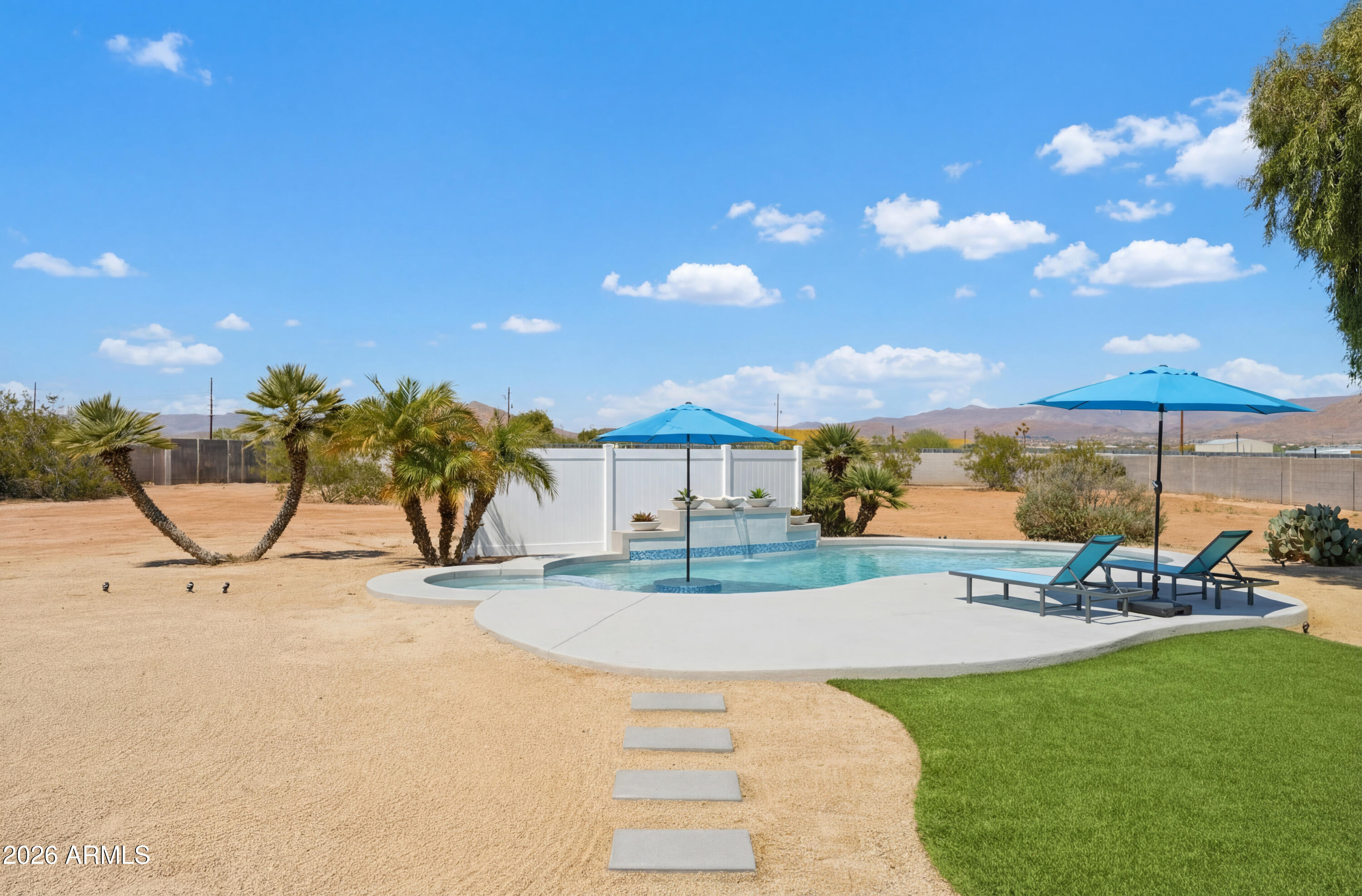 608 West Restin Road Phoenix, AZ 85086 - Photo 41 of 53 Path From Primary Day