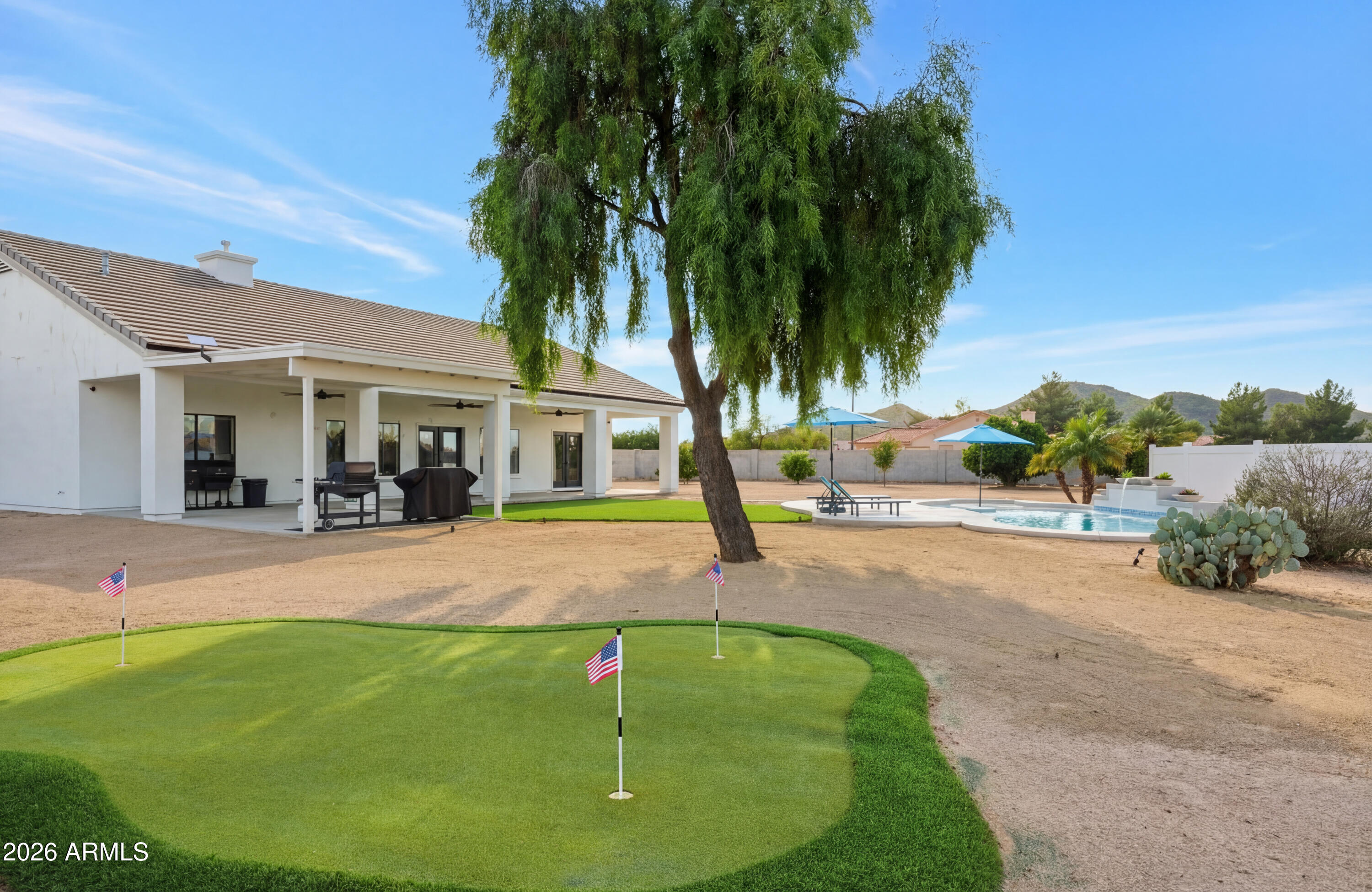 608 West Restin Road Phoenix, AZ 85086 - Photo 45 of 53 Putting Green