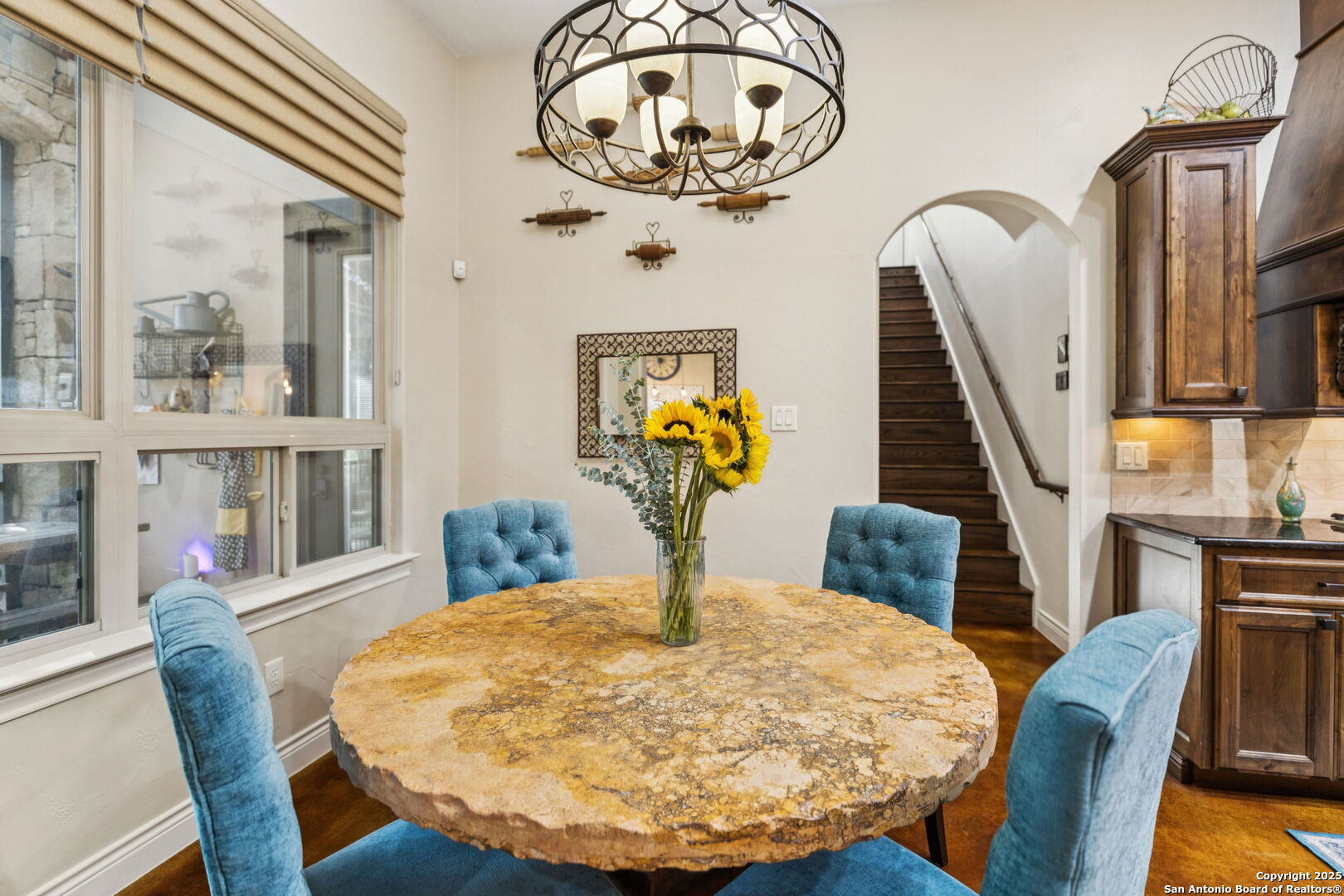 199 Shepherds Crook Helotes, TX 78023 - Photo 25 of 108 a view of a dining room with furniture