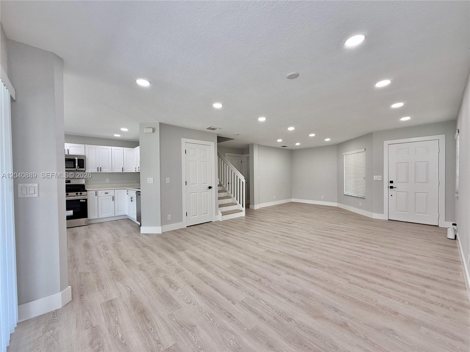 9612 Lily Bank Court Riviera Beach, FL 33407 - Photo 4 of 39