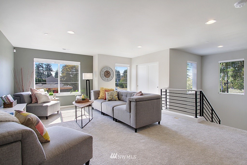 3414 Northeast 8th Street Renton, WA 98056 - Photo 14 of 25