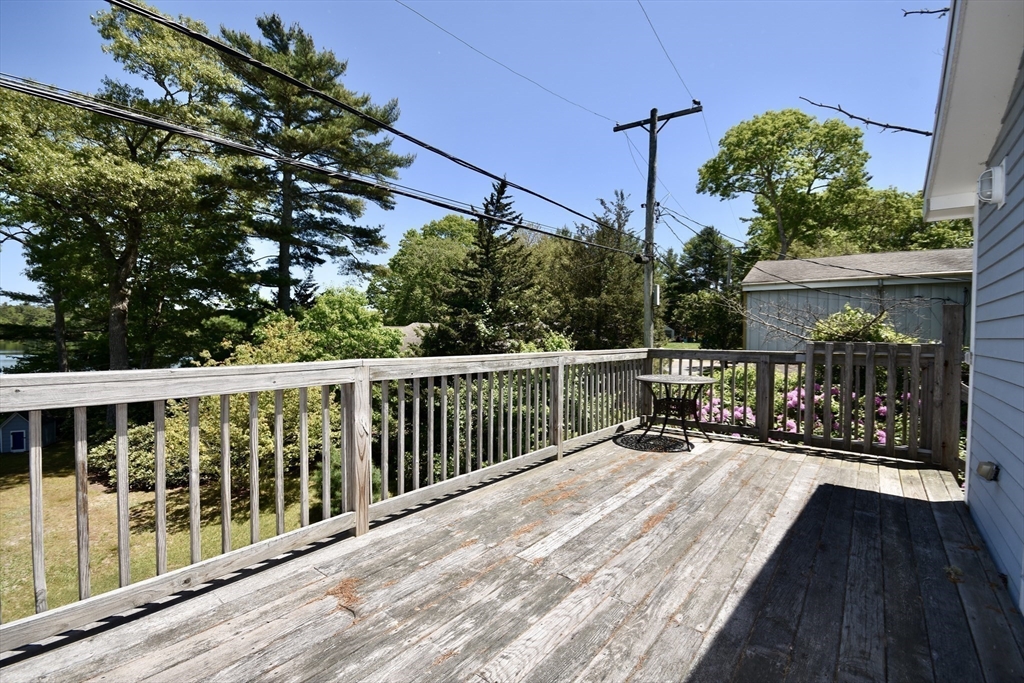 14 Spectacle Pond Terrace Wareham, MA 02538 - Photo 27 of 40